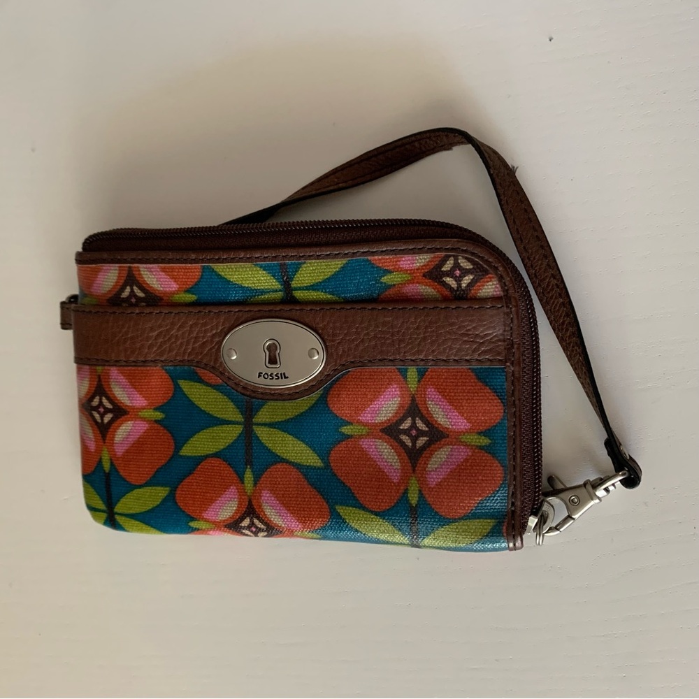 Fossil “Keyper” | Clutch wristlet for keys and cards | Makes a great wallet